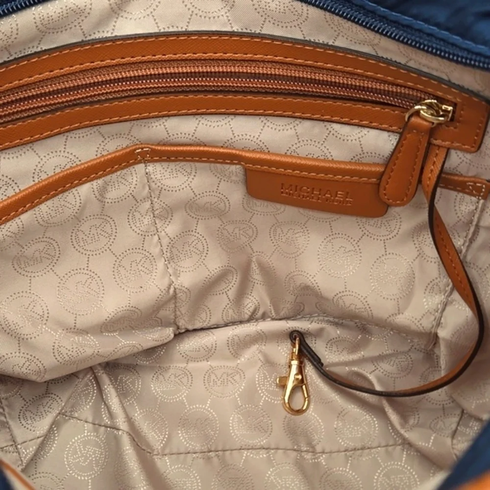 MICHAEL KORS Medium Nylon Tote Navy w/ Cognac Straps Gold MK 🔐 - Picture 6 of 11